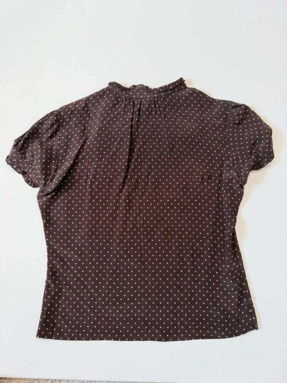 BCBGMaxAzria 100% Silk Brown Polka Dot Ruffle Neck Short Sleeve Blouse - Picture 6 of 7